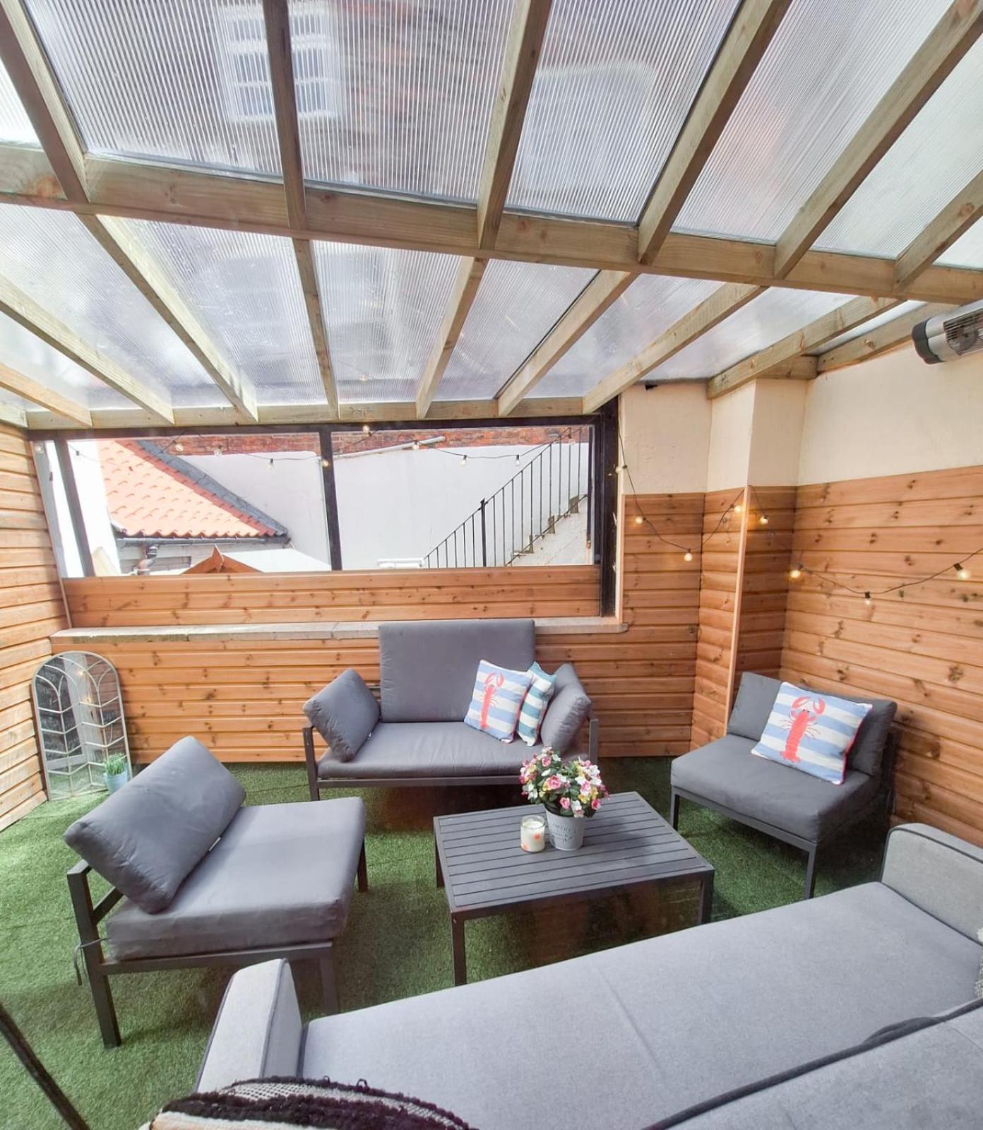 Apartment Lavish Central Abode - Garden Terrace *